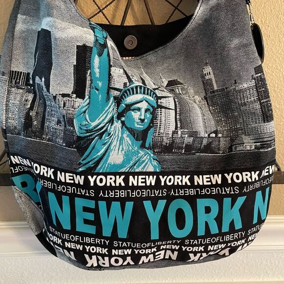 Robin Ruth New York Travel Bag - Picture 4 of 11